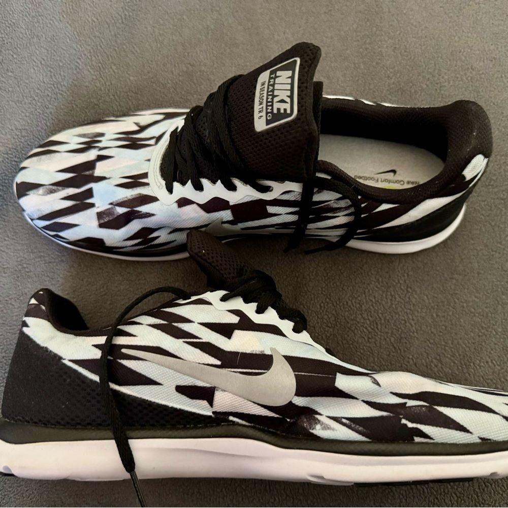 Nike sz 10 women’s